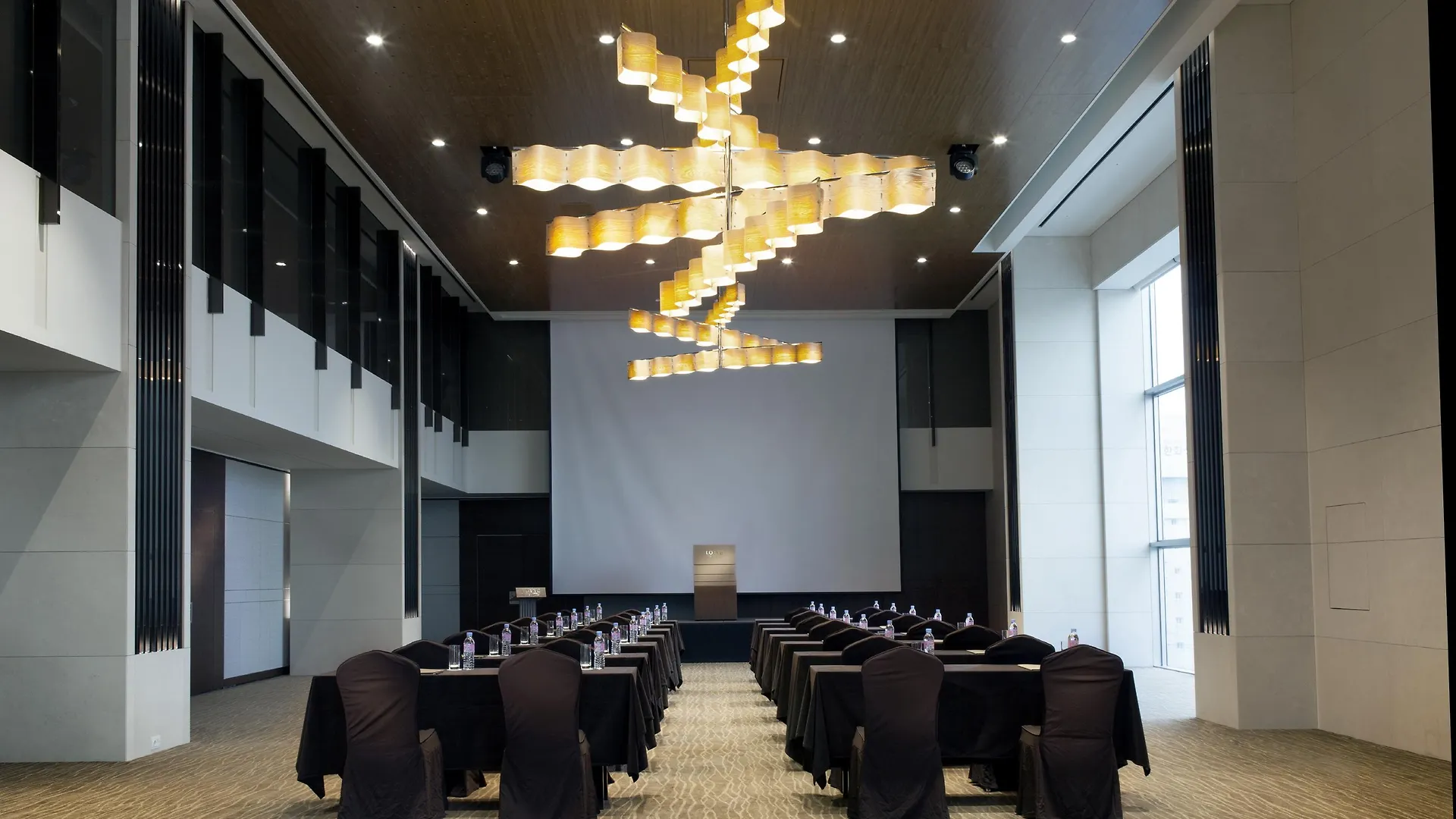 Lotte City Hotel Jeju