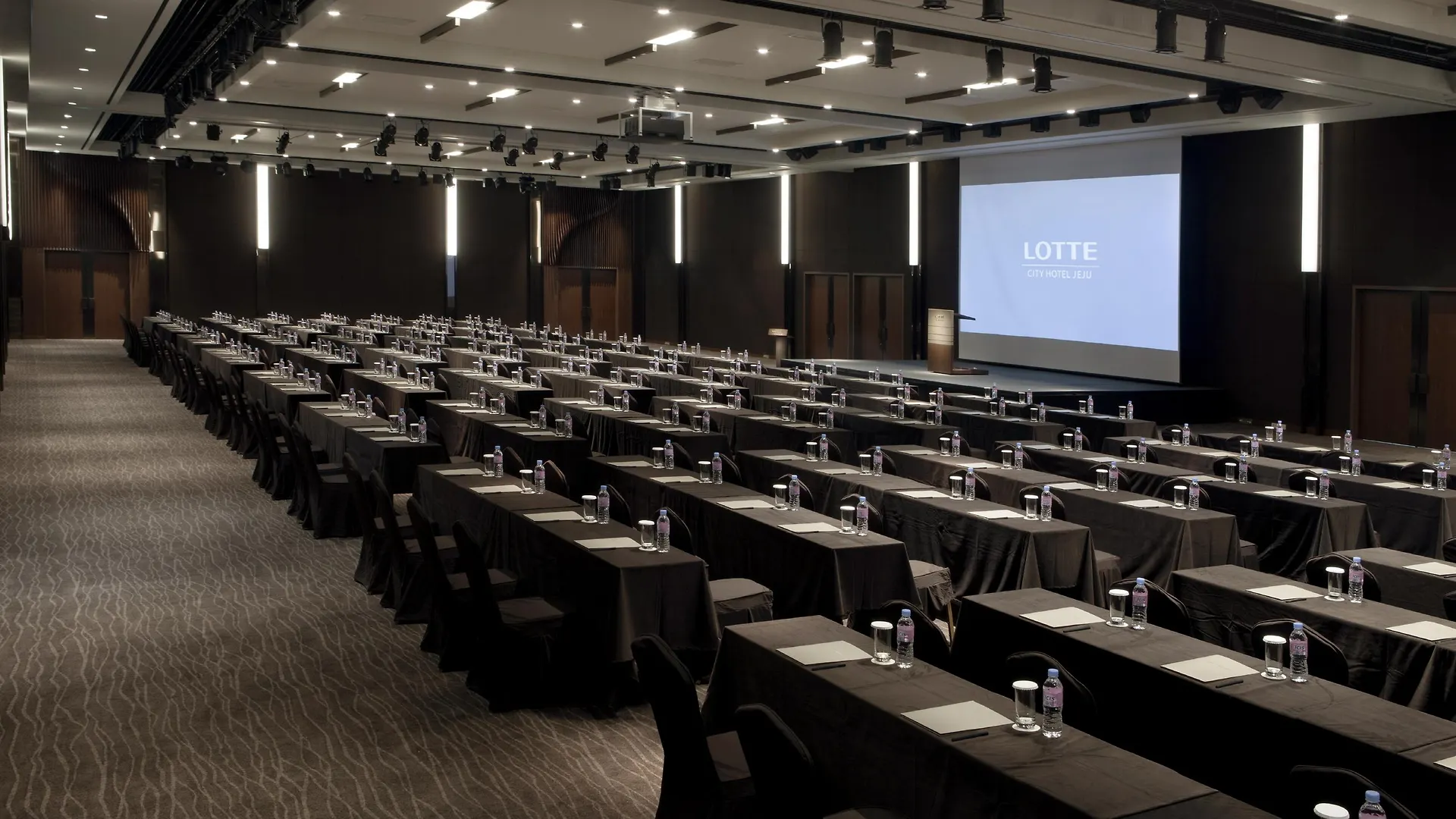 Lotte City Hotel Jeju