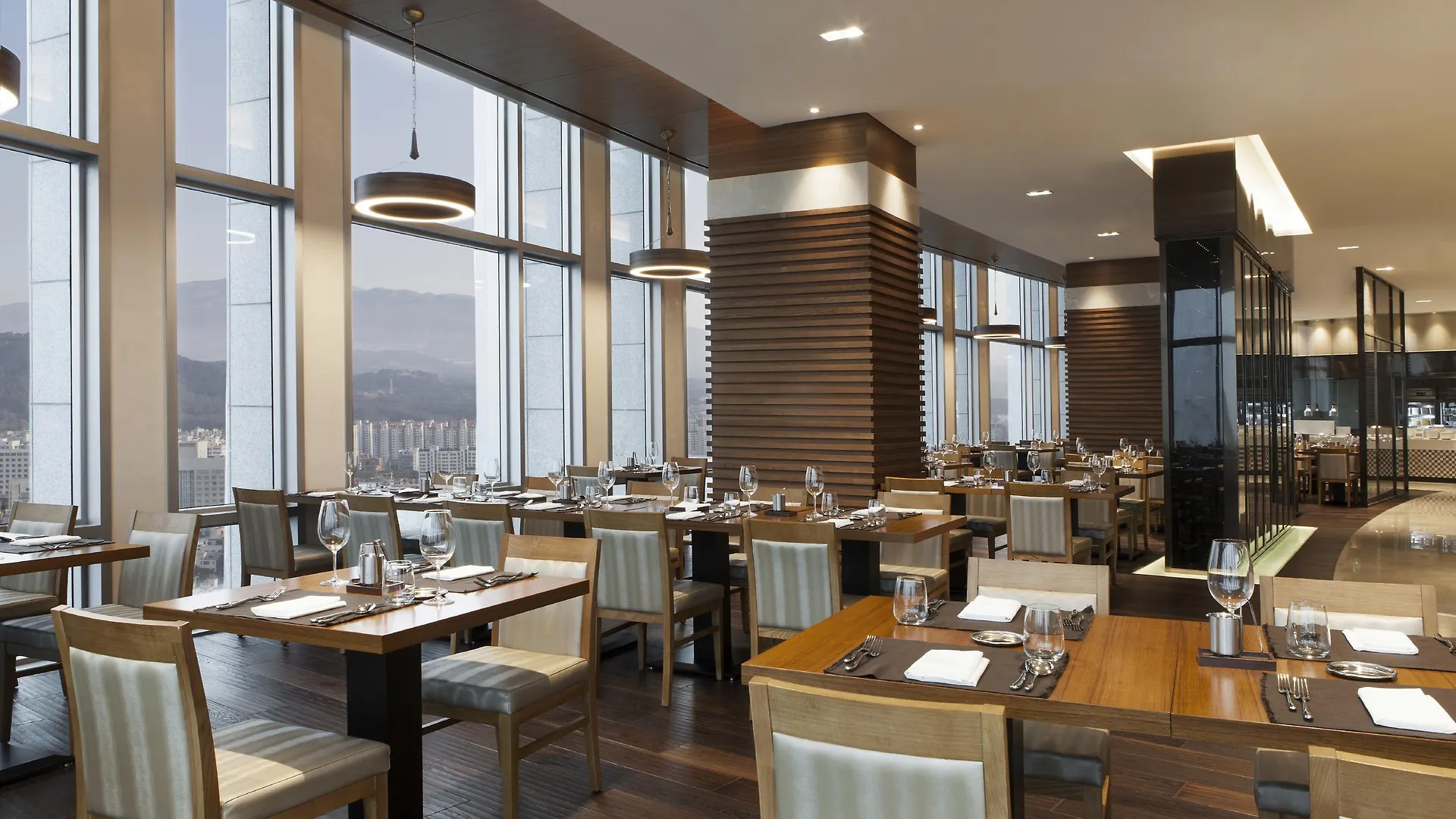 Lotte City Hotel Jeju