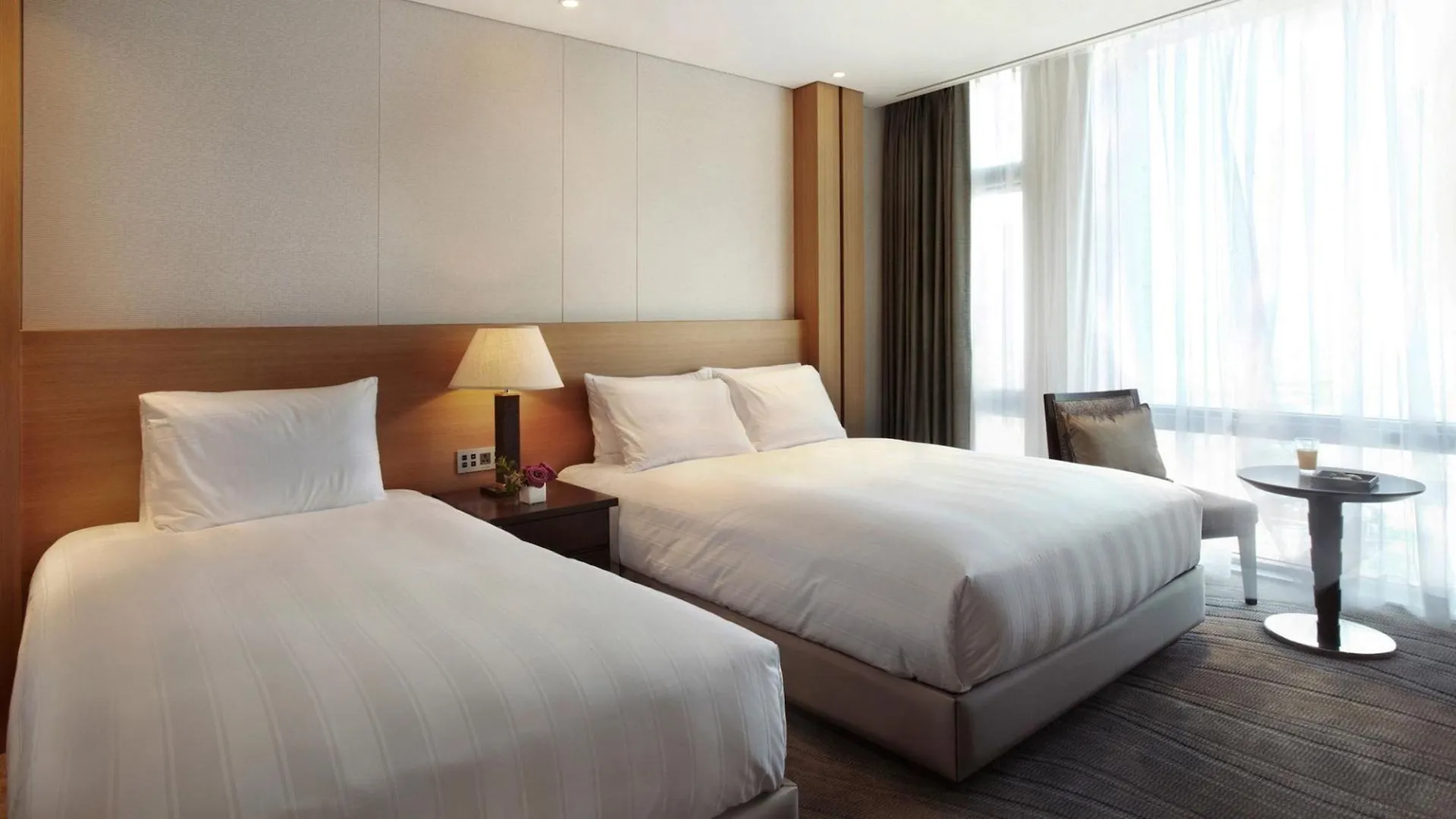Lotte City Hotel Jeju