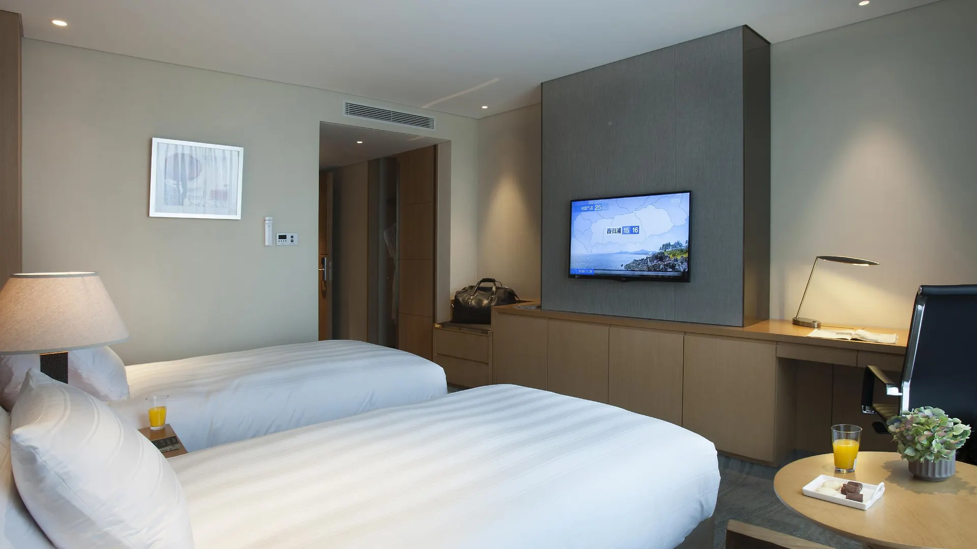 Lotte City Hotel Jeju